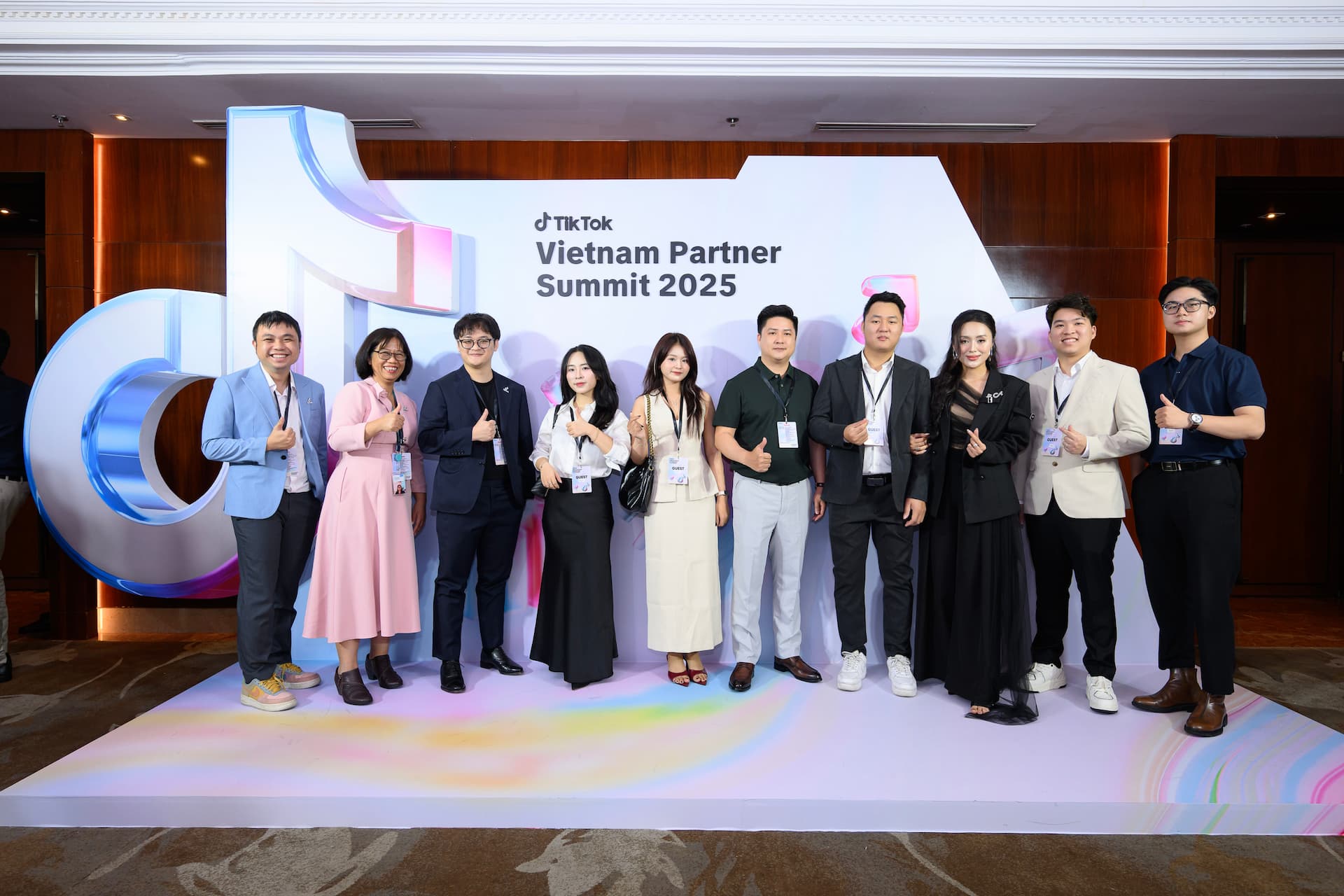 VIHA hợp tác với Mega Digital